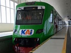 Kereta Yia Stasiun Tugu